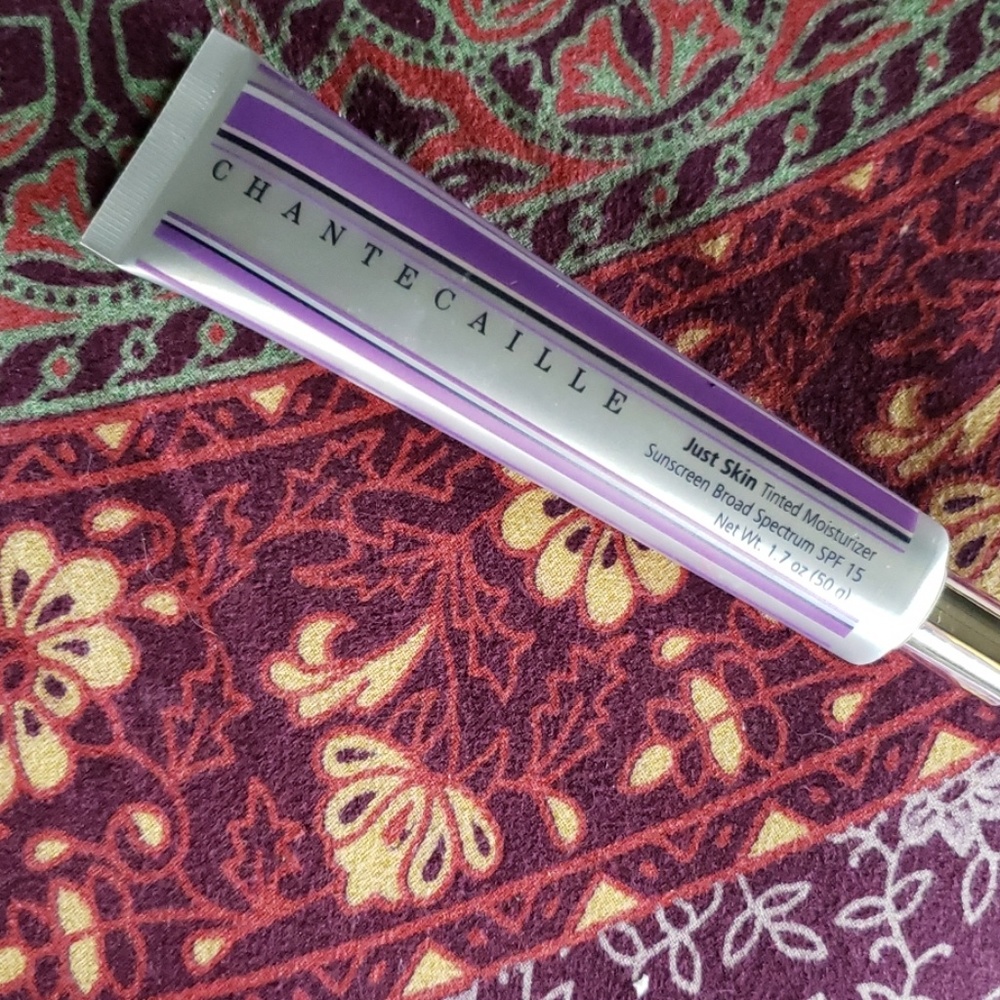 Chantecaille justskin tinted moisturizer alabaster